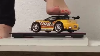 Barefoot crush toy cars Ashley