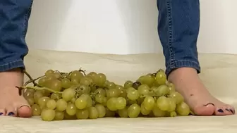 Barefoot crush grape Ashley