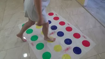 playing twister and press feet