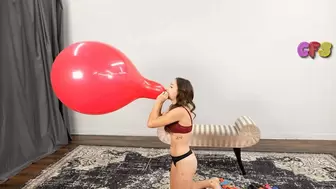 Renee Does Blow to Pop with New Balloon HD WMV (1920x1080)