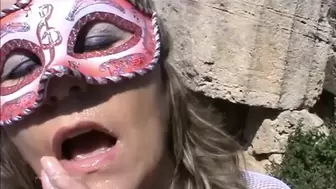 Exela on a trip to archeologic park of Selinunte does BJ outdoors swallowing cum and creamy face!