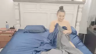 Sexy bed show off