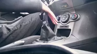 Sexy shifting gears in the car mp4 FULL HD