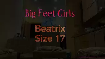 Amazon Beatrix slipping off stockings and measuring her giant feet