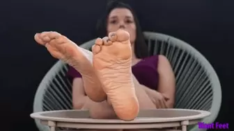 Wrinkled Soles Are Your Weakness - 4K MP4