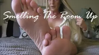 SMELLING THE ROOM UP wmv
