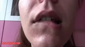 Sexy teeth, sexy lips [MADDALENA],
