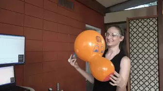 Luci Blows Several Figurine Balloons (MP4 1080p)
