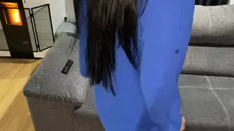 queefing in blue dress