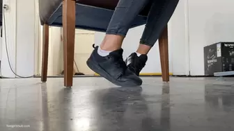 KIRA GOT FUNGUS FROM CHLOE AFTER WEARING BORROWED SHOES - MOV HD