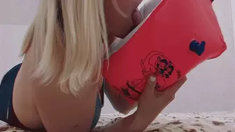 Alla inflates inflatable bandages with her mouth and kisses and fucks them hotly getting an orgasm!!!