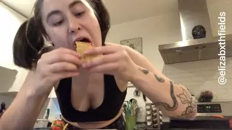 taco eating