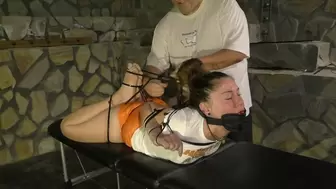 The Spain Files - Hooters Girl Scorpion Zip Tie Challenge for Any Twist - Full Clip wmv SD