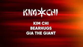 KimiChi bearhugs Amazonian Gia the Giant