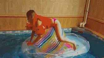 Alla hot fucks a big rare beach ball in an inflatable boat in the pool!!!