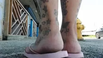 giantess in a dress and pink flip flops Toe Pointing Heel popping Shoeplay and walking cam avi