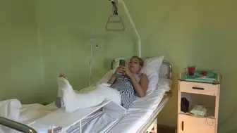 Evelyn break her leg part two