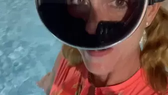 Carissa playing underwater with an oval mask