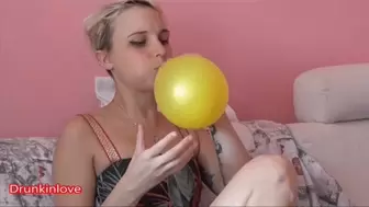 Balloons and powerful ass [ELLIS],