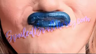 Messy Blue Lipstick Lip Sniff (HD) WMV