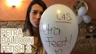 Petra balloon fetish 2 - Full HD