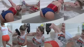 Holly Bathtub Bubbles Combo HD MP4