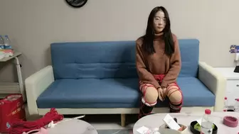 ?4K HD?A game of conditioning on the couch (Chinese model CaiWen)