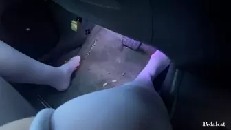 Horny girl driving thru the city with a vibrator