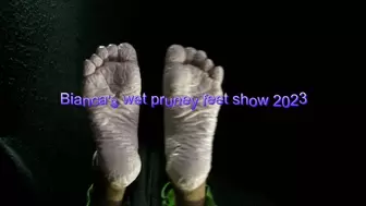Bianca's Pruney feet show 2023
