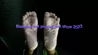 Bianca's Pruney feet show 2023 MP4