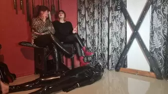 Double domme - smoking and ignoring our sissy whore
