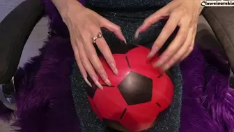 Nails scratch to burst 2 balls