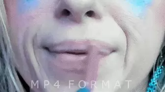 Light Lip Sniffing Pink Lipstick (HD) MP4