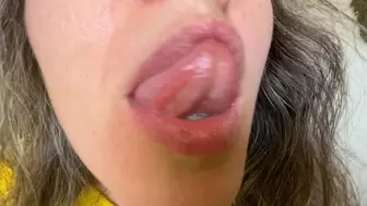 natural plump lips