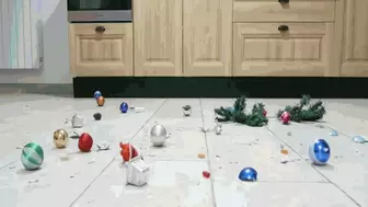 Christmas toys scattered on the floor WMV(1280x720)FHD