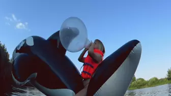 Alla rides a big inflatable whale in the lake and B2Ps two balloons!!! (First part)