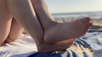 Naked on a Nudist Beach & Paying With My Feet - allfootsiefans