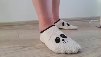 Unaware Giantess Steam Ironing in Panda Socks WMV