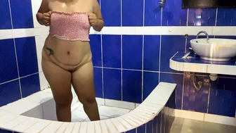Bathing and masturbating - Milena Mars