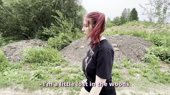 Sweet Stranger Lost In The Woods, I'm Fucking Her Snatch While She Doesn't Notice, Pretending To Help