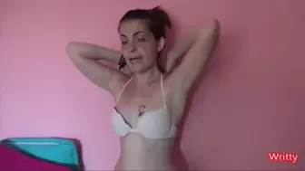 Sexy armpits [PHOEBE],