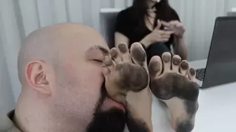 Lana Bizarre - Dirty Feet Humiliation HD